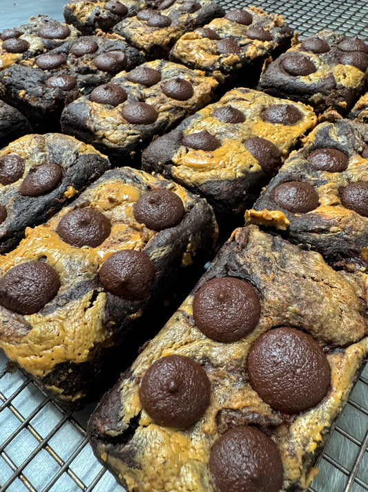 Chocolate Peanut Butter Banana Bread - Beanie Bites