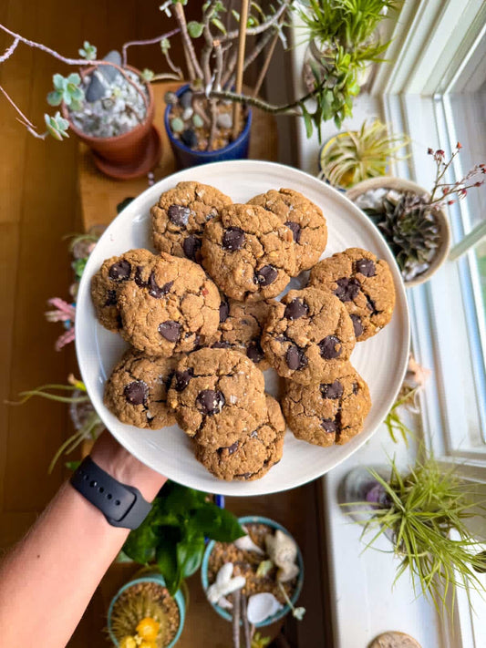 peanut butter breakfast cookies with no added sugar, no oil and made with chickpeas